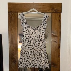 Leopard Print Ruffle Sleeve Dress